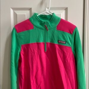 Vineyard vines woman shep shirt